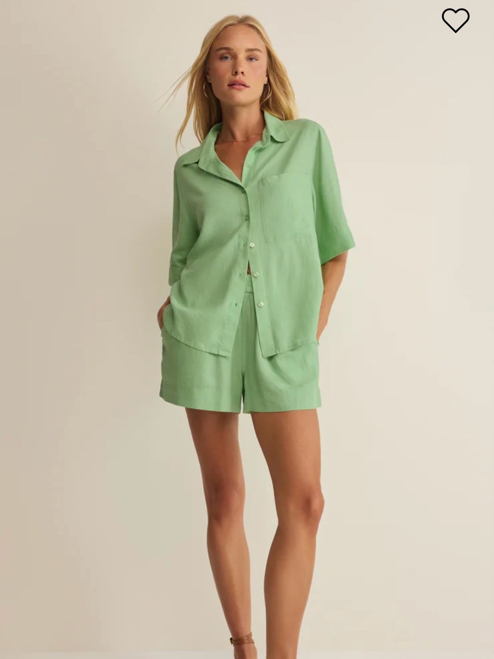 Expedition Linen Shorts Set in Pistachio - Picture 2 of 3